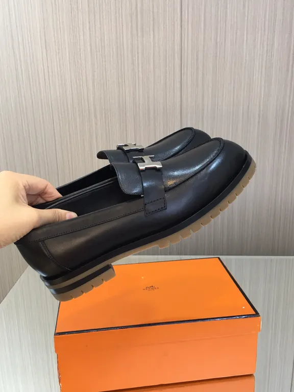 Hermes Shoe 